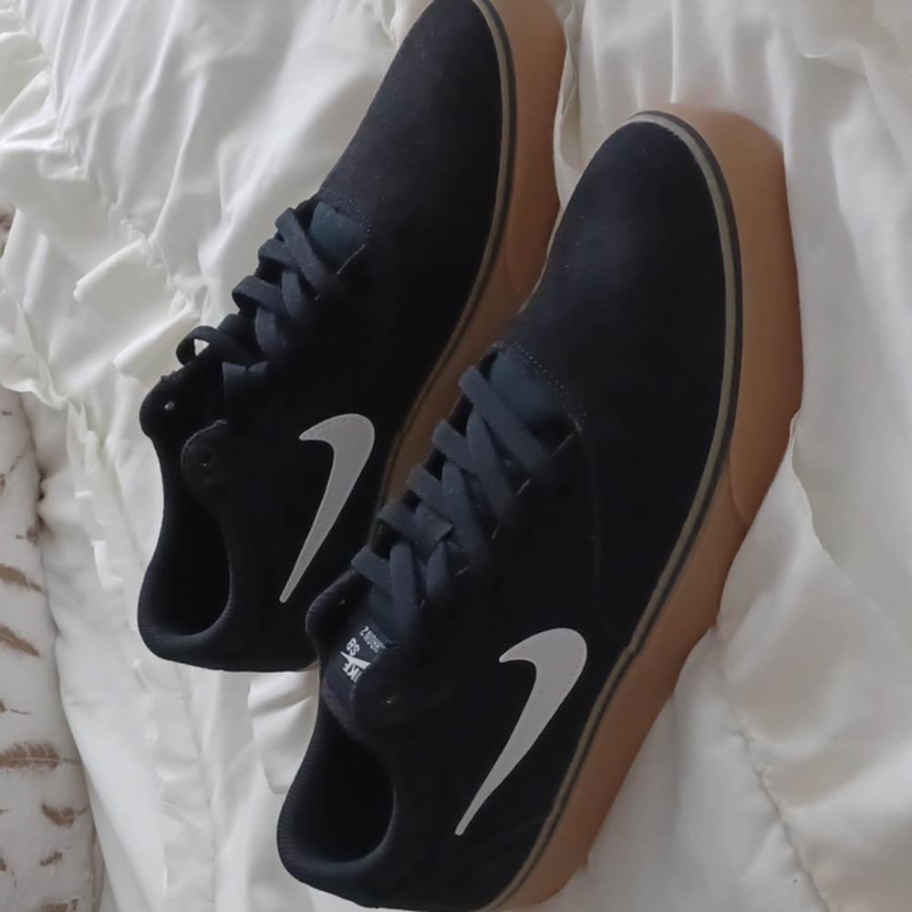 Nike SB men's 9.5 black